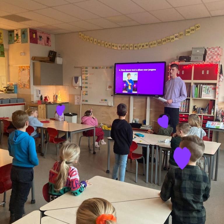 Paarse Vrijdag op stagescholen